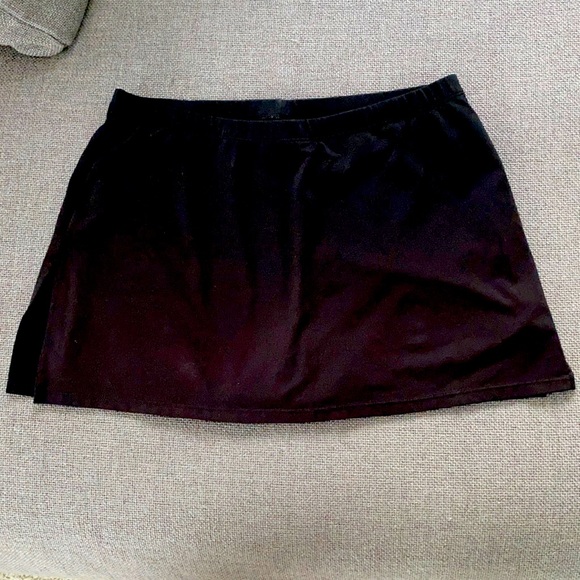 Wmn’s DTL BLACK Skort, Medium/6 - Picture 1 of 7